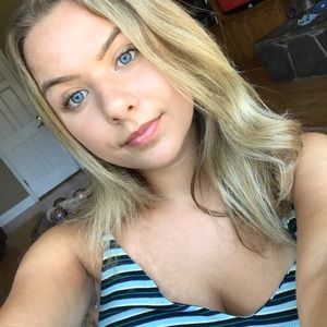 Meet your Posher, Brenna